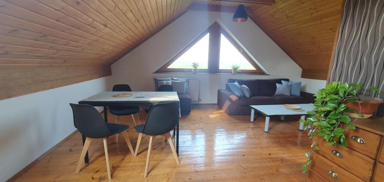 Buborek Apartman - Etyek Bagian luar foto