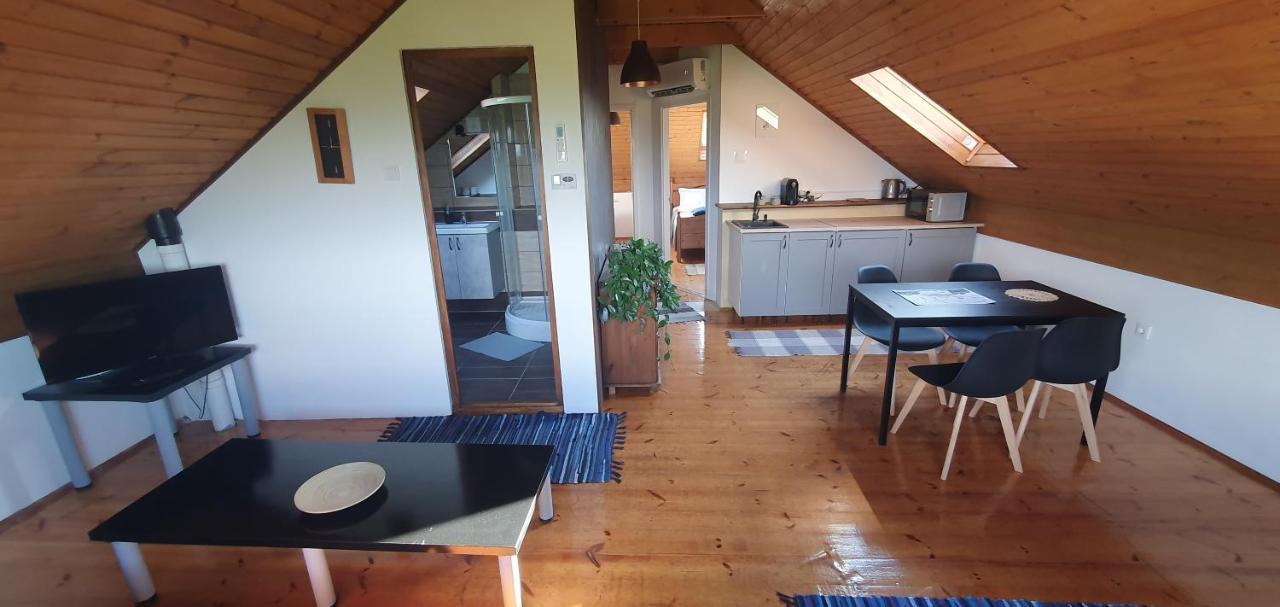 Buborek Apartman - Etyek Bagian luar foto